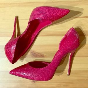 Casadei Magenta Croc Embossed Patent Leather Pumps